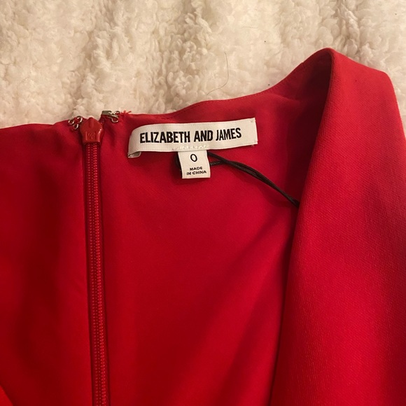 Elizabeth and James low cut red mid length dress in size 0 - Picture 4 of 6